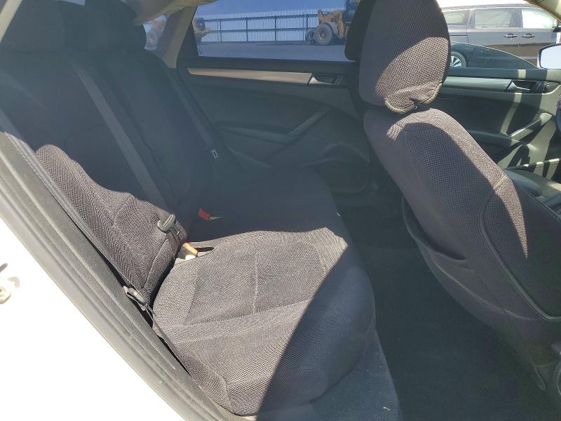 Photo 10 from auction – 2013 VOLKSWAGEN PASSAT with VIN 1VWAP7A3XDC149373