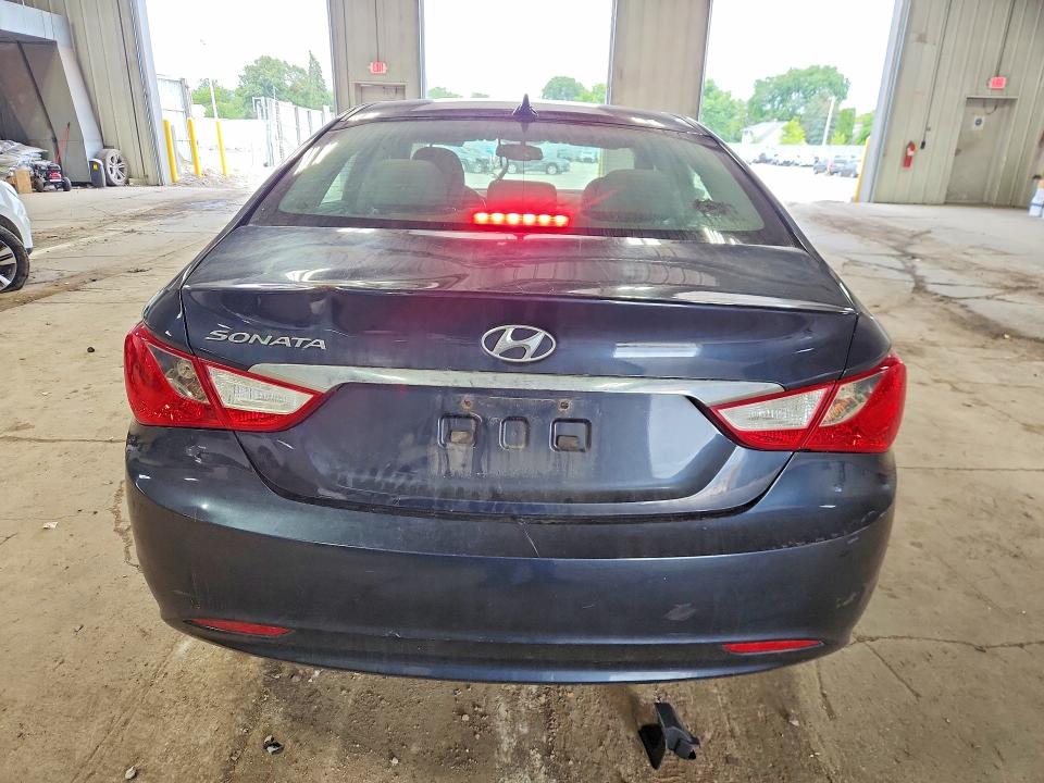 Снимка 6 от търг – 2012 HYUNDAI SONATA с VIN 5NPEB4AC2CH309931