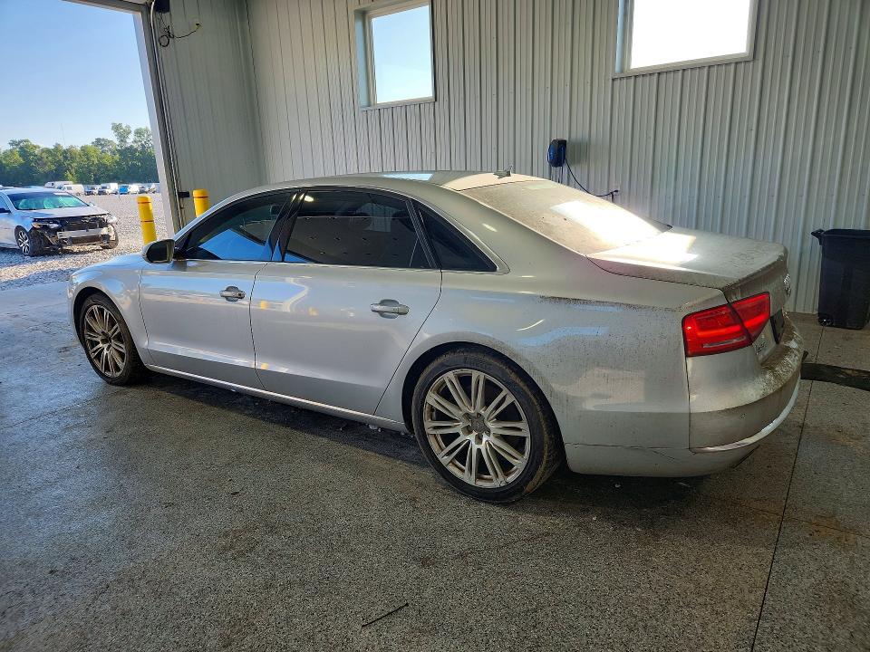 Photo 2 from auction – 2011 AUDI A8 with VIN WAURVAFD9BN027368
