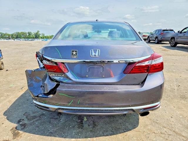 Photo 6 from auction – 2016 HONDA ACCORD with VIN 1HGCR2F75GA135760