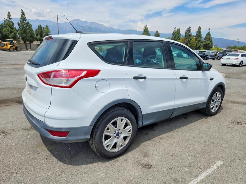 Photo 3 from auction – 2014 FORD ESCAPE with VIN 1FMCU0F74EUD25087