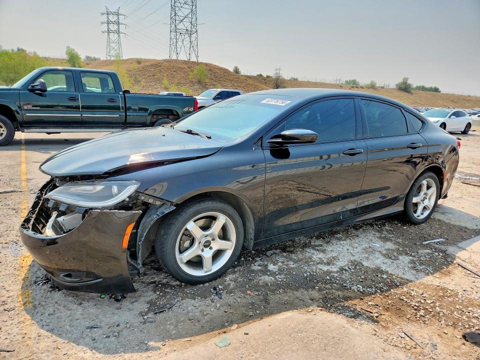 CHRYSLER 200 2015 with VIN 1C3CCCDG9FN686830 - Photo from auction
