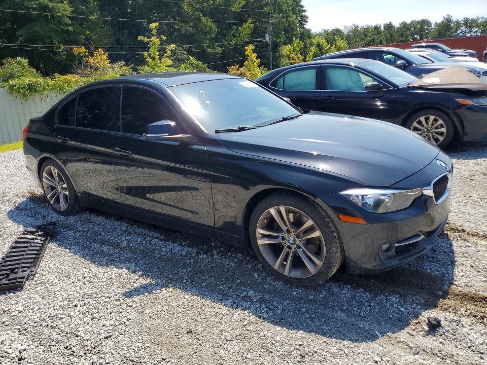 Photo 4 from auction – 2013 BMW 328 with VIN WBA3A5C54DF355493