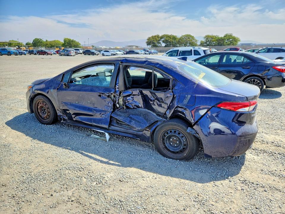 Photo 2 from auction – 2022 TOYOTA COROLLA with VIN 5YFEPMAE8NP365459
