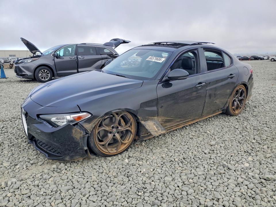 2017 ALFA ROMEO GIULIA - Търг №66579686