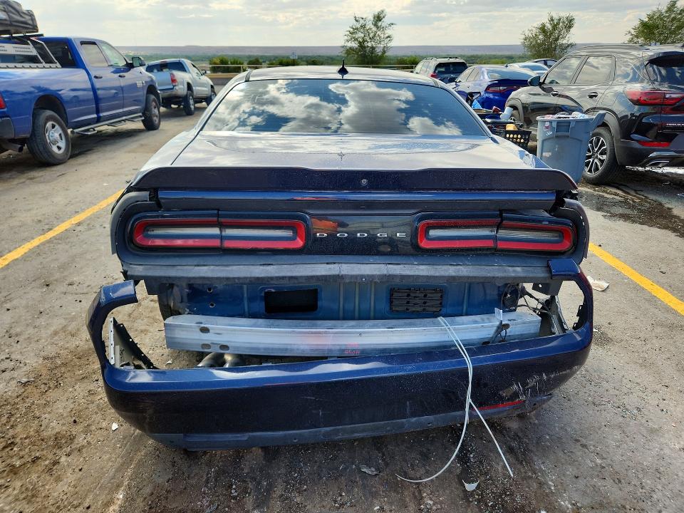 Photo 6 from auction – 2016 DODGE CHALLENGER with VIN 2C3CDZBT9GH316388