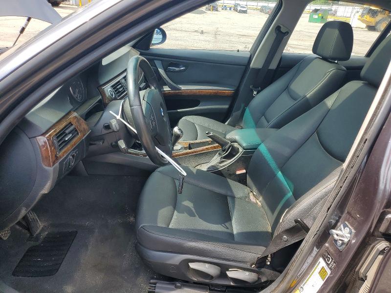 Photo 7 from auction – 2006 BMW 325 with VIN WBAVB13556KR59370