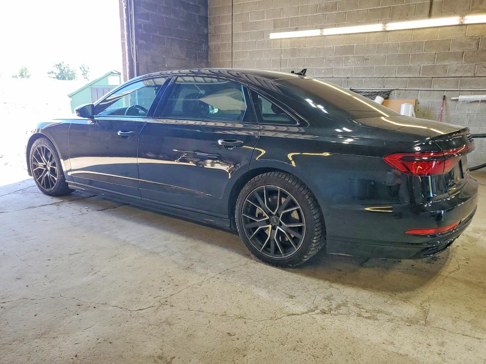Zdjęcie 2 z aukcji – 2021 AUDI A8 z VIN WAU8DAF82MN017589