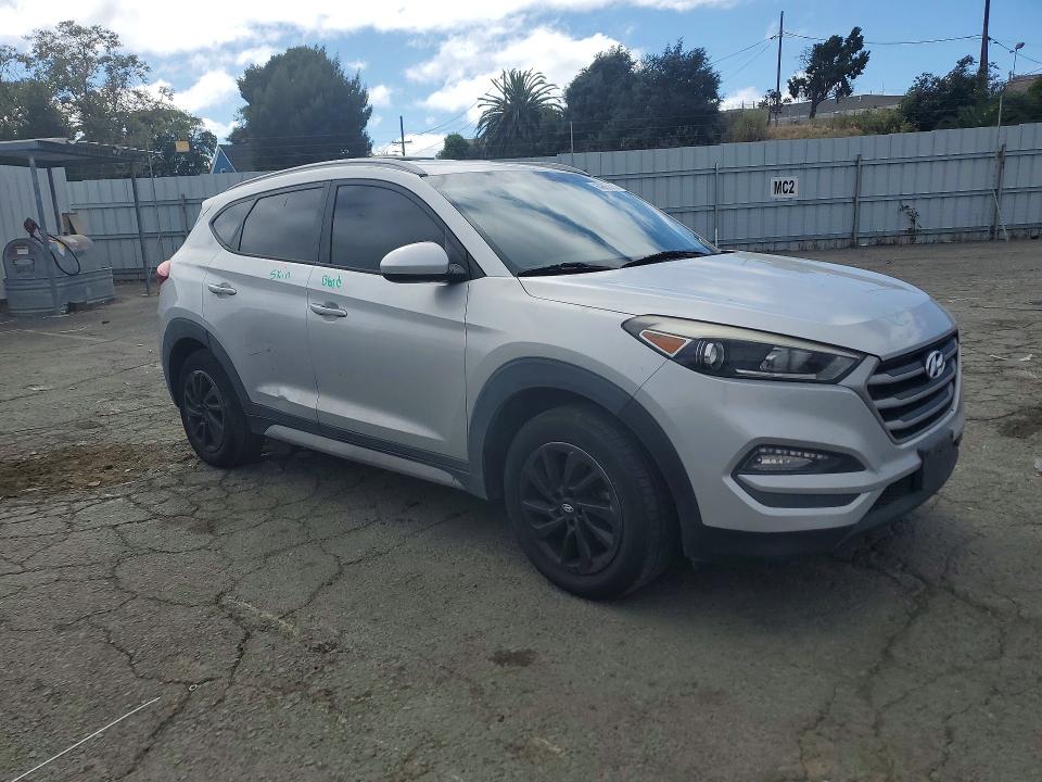 Photo 4 from auction – 2018 HYUNDAI TUCSON with VIN KM8J3CA44JU766852
