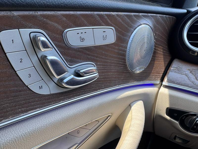 Photo 12 from auction – 2017 MERCEDES-BENZ E with VIN WDDZF4JB4HA198641