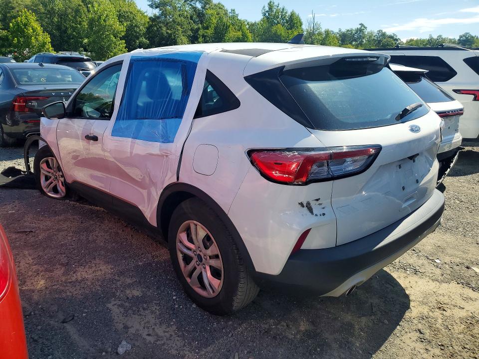 Photo 2 from auction – 2022 FORD ESCAPE with VIN 1FMCU0F63NUA16699