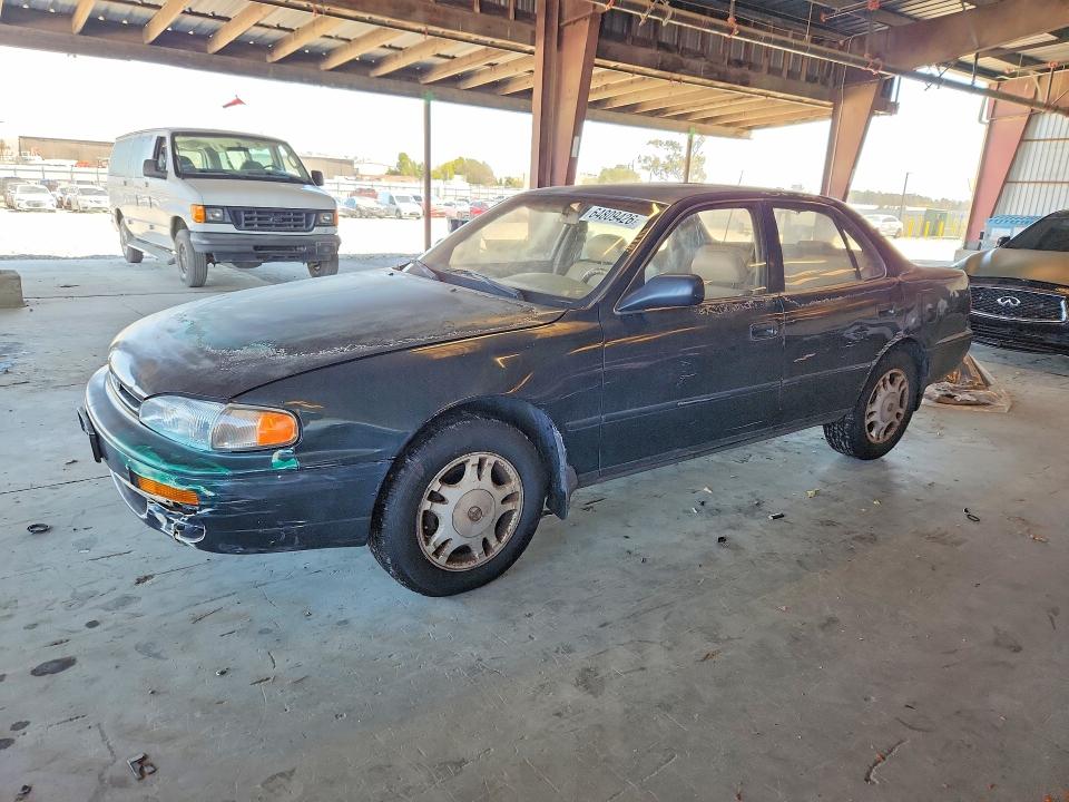 Photo 1 from auction – 1995 TOYOTA CAMRY with VIN JT2GK13E4S0127557