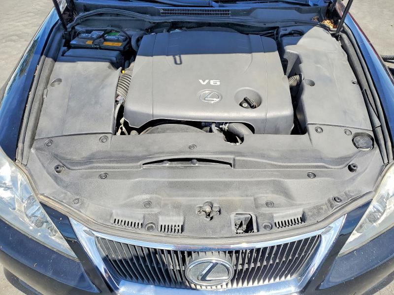 Photo 11 from auction – 2010 LEXUS IS 250C with VIN JTHFF2C22A2511702