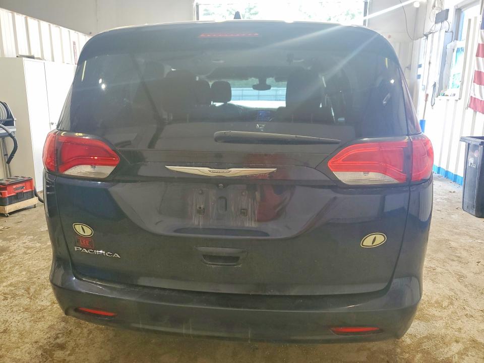 Photo 6 from auction – 2017 CHRYSLER PACIFICA with VIN 2C4RC1DG7HR513386