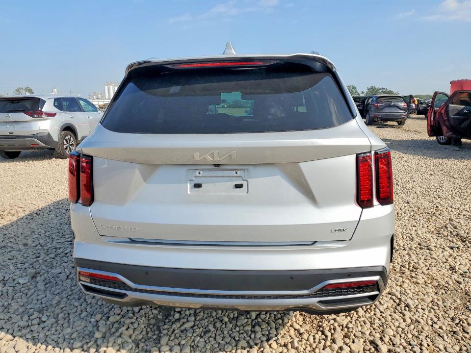 Фото 6 с аукциона – 2023 KIA SORENTO с VIN KNDRHDLG5P5206900