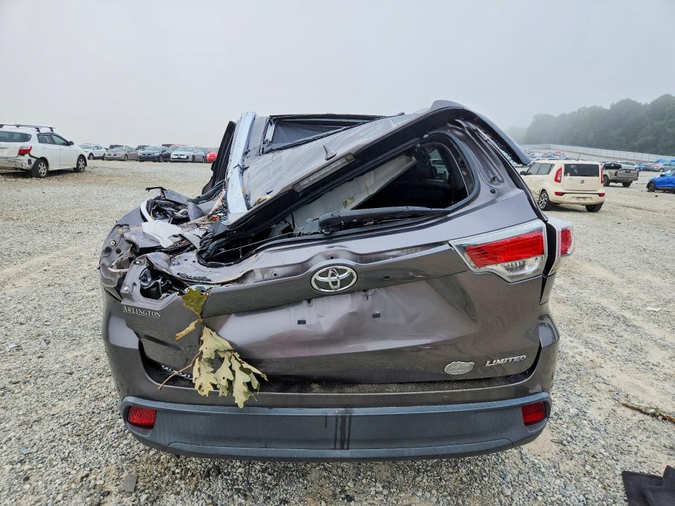 Photo 6 from auction – 2015 TOYOTA HIGHLANDER with VIN 5TDYKRFH7FS108703