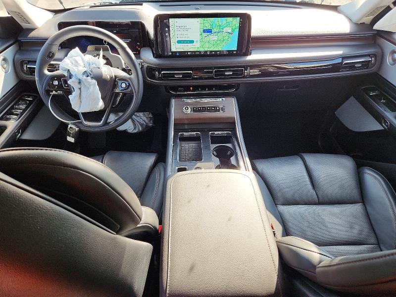 Photo 8 from auction – 2025 LINCOLN AVIATOR with VIN 5LM5J7XC6SGL02696