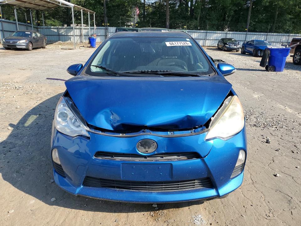 Photo 5 from auction – 2013 TOYOTA PRIUS C with VIN JTDKDTB30D1534086