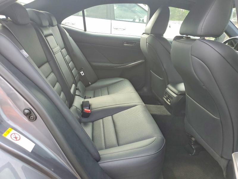 Photo 10 from auction – 2017 LEXUS IS with VIN JTHCM1D24H5021367