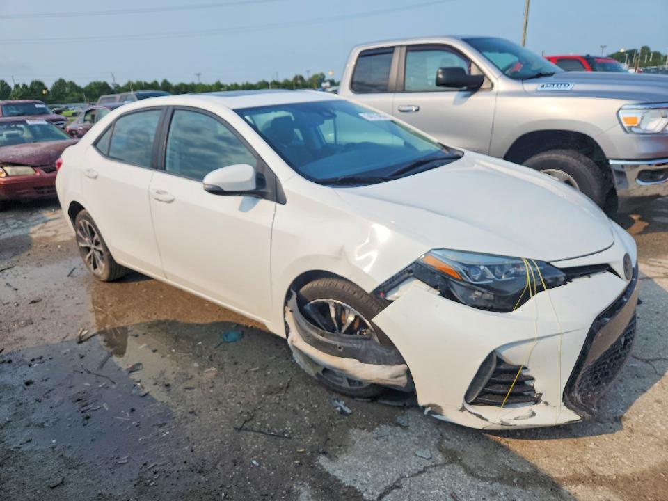 Photo 4 from auction – 2018 TOYOTA COROLLA with VIN 5YFBURHE8JP770018