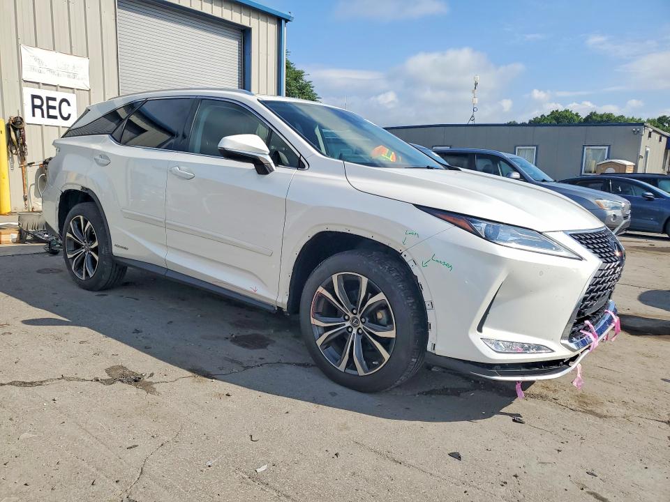 Фото 4 с аукциона – 2022 LEXUS RX с VIN JTJHGKFA7N2023939