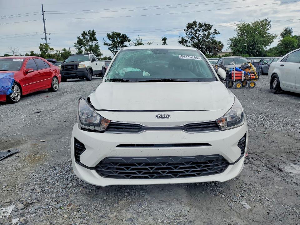 Снимка 5 от търг – 2021 KIA RIO с VIN 3KPA24AD4ME380349