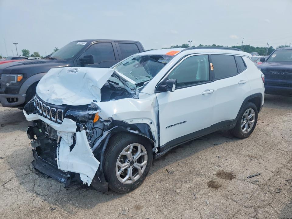 JEEP COMPASS 2025 with VIN 3C4NJDBN2ST592977 - Photo from auction