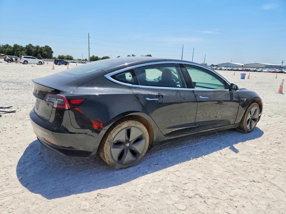 Photo 3 from auction – 2018 TESLA MODEL 3 with VIN 5YJ3E1EA8JF075893