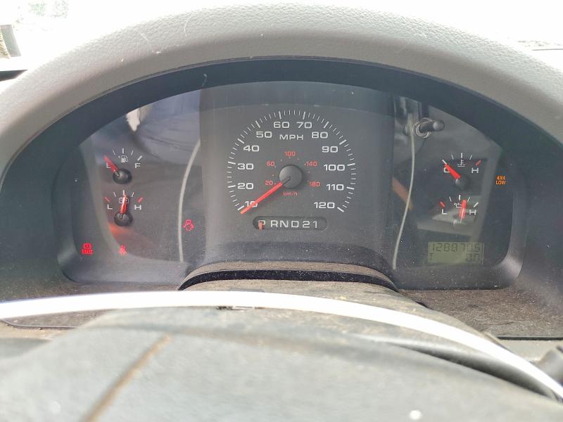 Photo 9 from auction – 2005 FORD F150 with VIN 1FTRX14W75KC36860