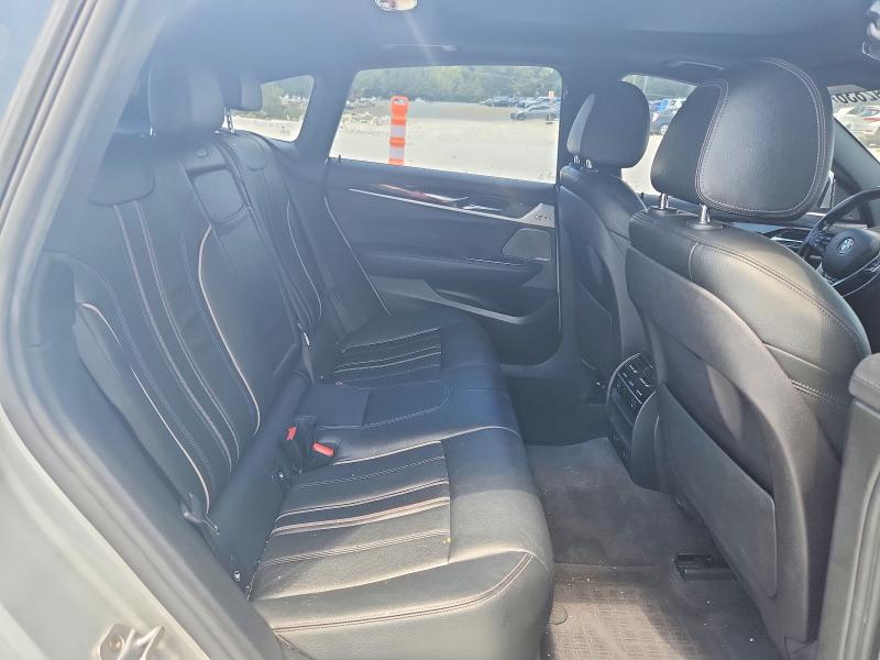 Photo 10 from auction – 2018 BMW 640 with VIN WBAJV6C55JBC99913