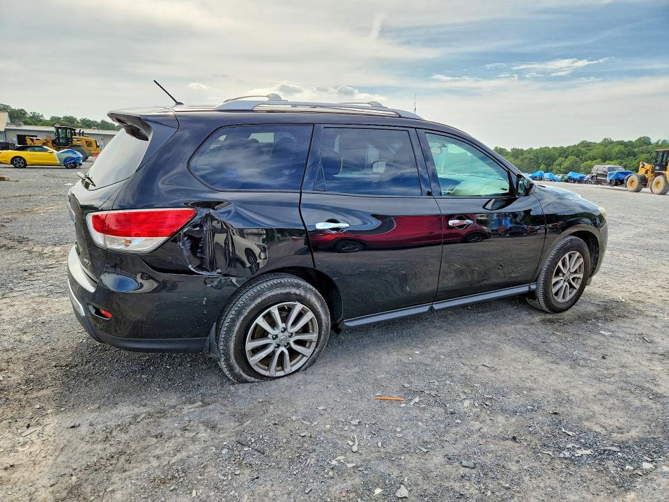 Photo 3 from auction – 2015 NISSAN PATHFINDER with VIN 5N1AR2MM9FC695214