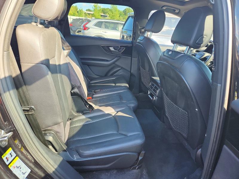 Photo 11 from auction – 2017 AUDI Q7 with VIN WA1VAAF74HD024278