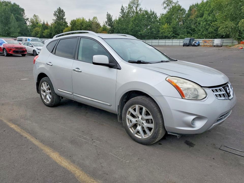 Photo 4 from auction – 2011 NISSAN ROGUE with VIN JN8AS5MV6BW672053