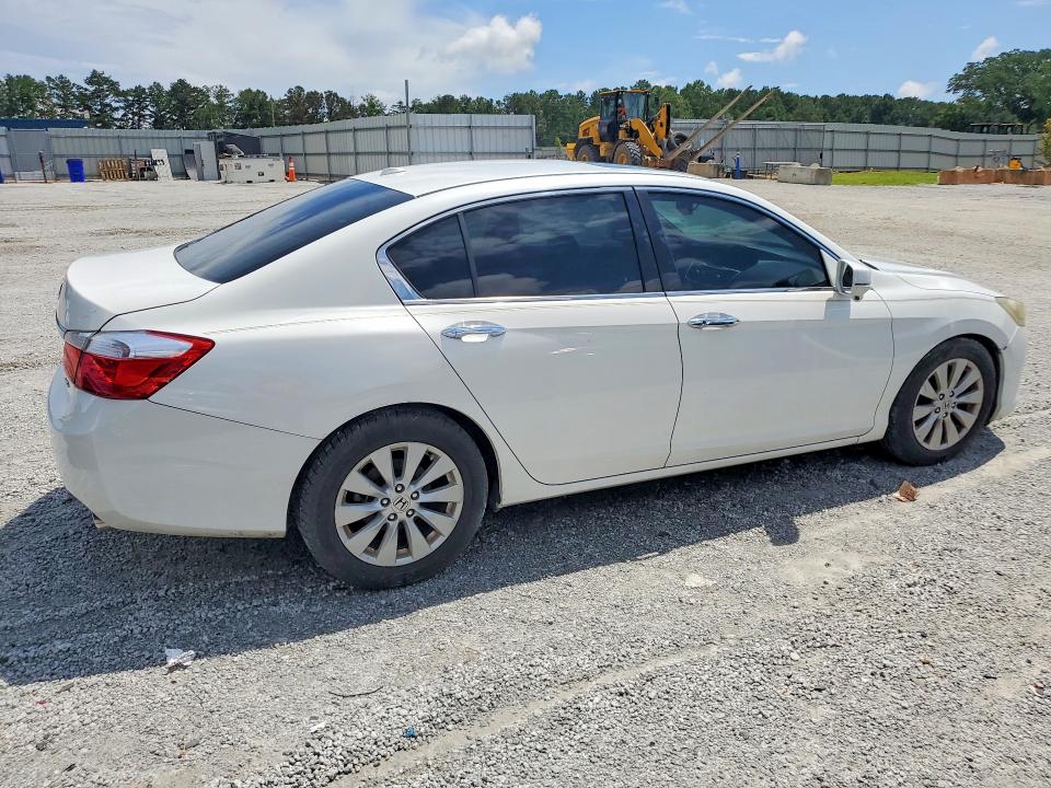 Zdjęcie 3 z aukcji – 2015 HONDA ACCORD z VIN 1HGCR3F83FA026338