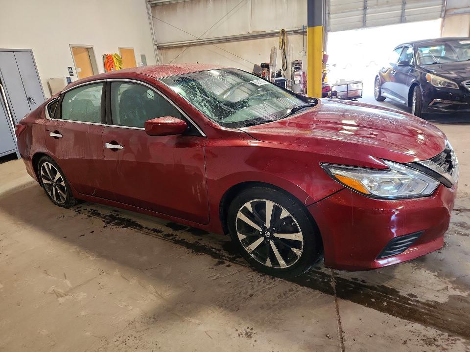 Photo 4 from auction – 2017 NISSAN ALTIMA with VIN 1N4AL3AP1HN330422
