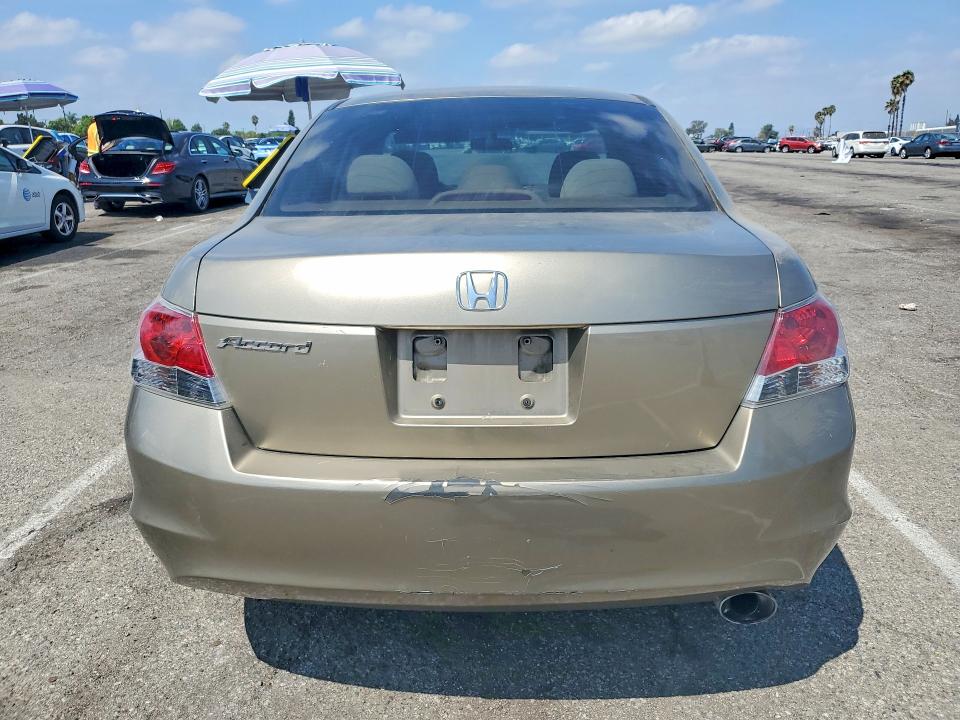 Photo 6 from auction – 2008 HONDA ACCORD with VIN JHMCP26448C020453