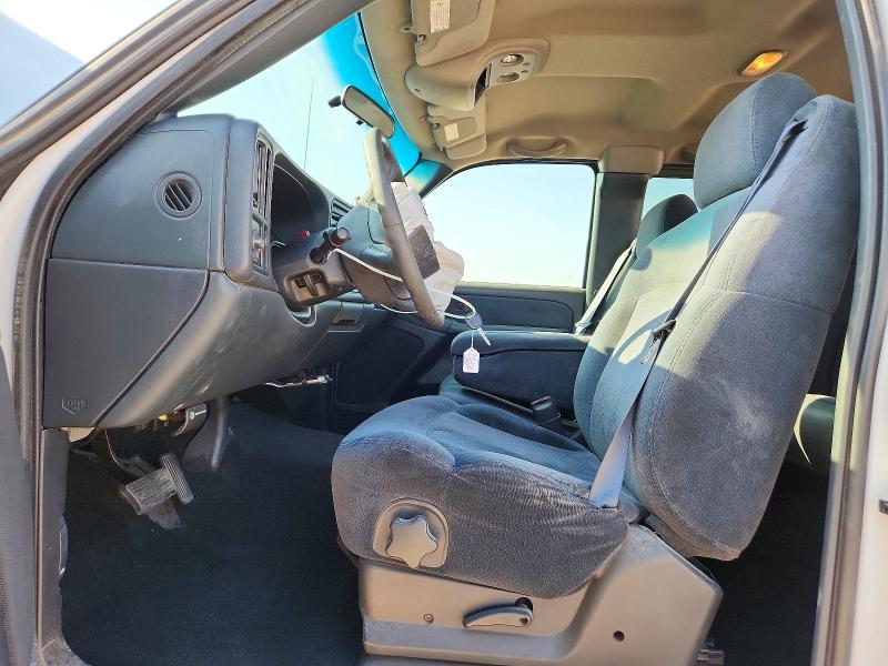 Photo 7 from auction – 2001 CHEVROLET SILVERADO with VIN 2GCEC19T211120338