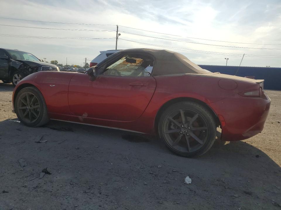 Фото 2 с аукциона – 2016 MAZDA MX-5 MIATA с VIN JM1NDAC71G0119792