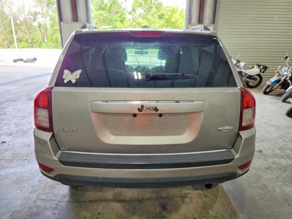 Photo 6 from auction – 2017 JEEP COMPASS with VIN 1C4NJDEB1HD106983