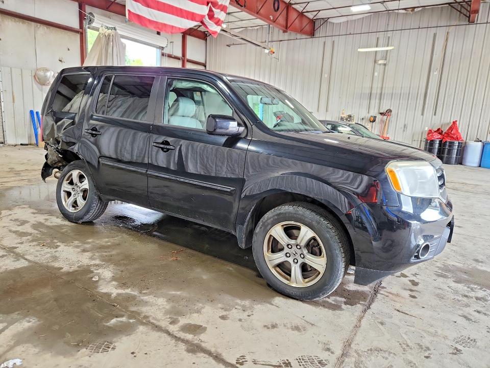 Photo 4 from auction – 2014 HONDA PILOT with VIN 5FNYF4H53EB018400
