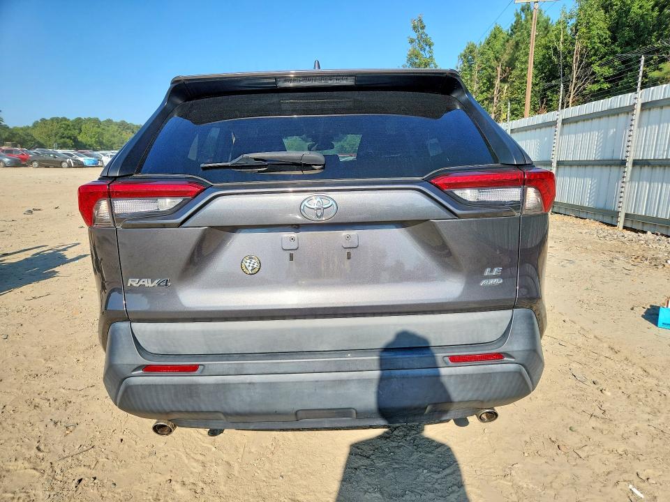 Photo 6 from auction – 2019 TOYOTA RAV4 with VIN 2T3F1RFV8KW038511