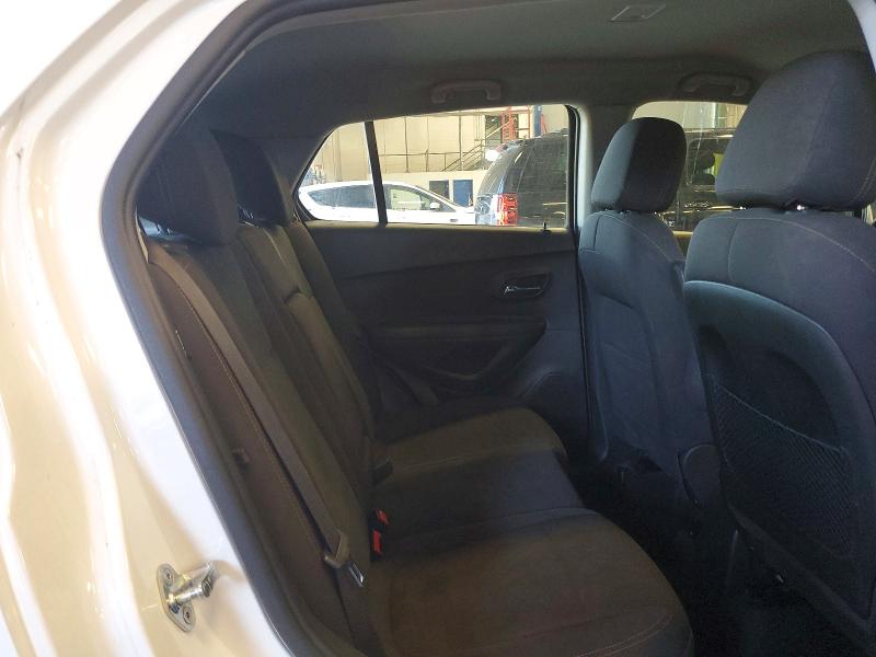 Photo 11 from auction – 2017 CHEVROLET TRAX with VIN KL7CJNSB5HB158546