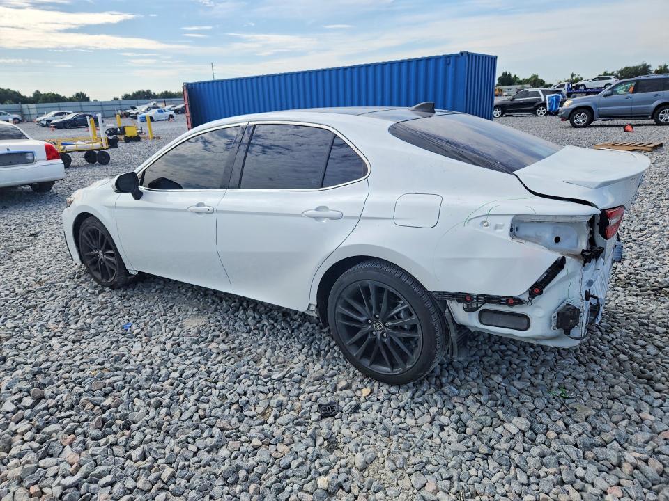 Снимка 2 от търг – 2023 TOYOTA CAMRY с VIN 4T1K61AK7PU812102