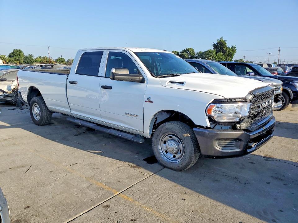 Photo 4 from auction – 2021 RAM 2500 with VIN 3C6UR5HL9MG601595