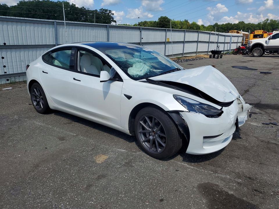 Фото 4 с аукциона – 2023 TESLA MODEL 3 с VIN 5YJ3E1EB3PF603051