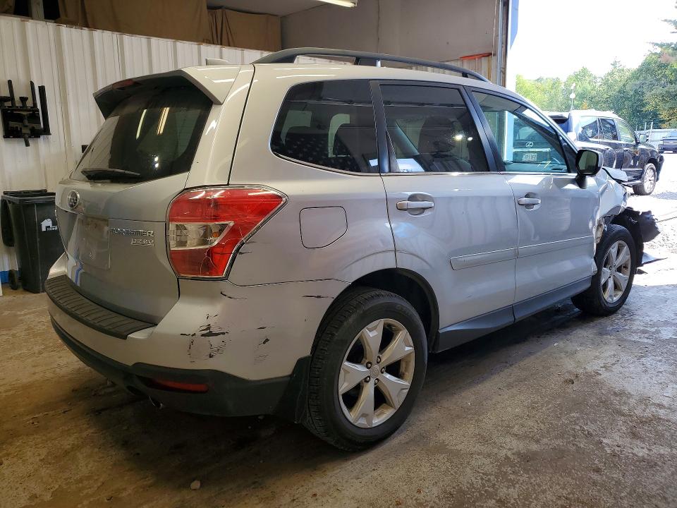 Photo 3 from auction – 2016 SUBARU FORESTER with VIN JF2SJAKC3GH442870