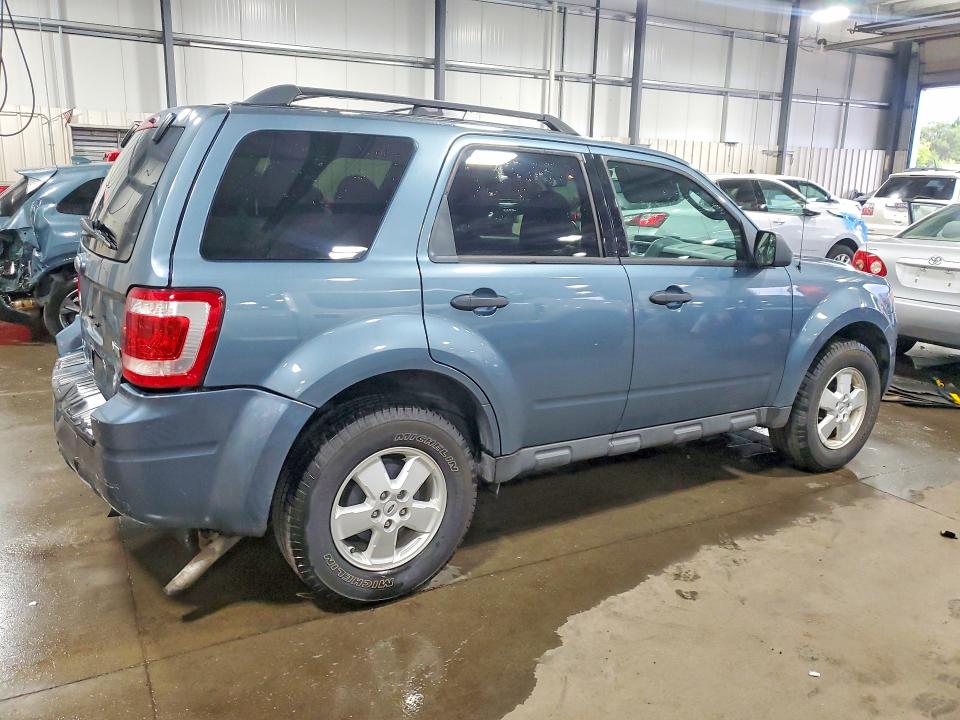 Photo 3 from auction – 2012 FORD ESCAPE with VIN 1FMCU9DG3CKA14749