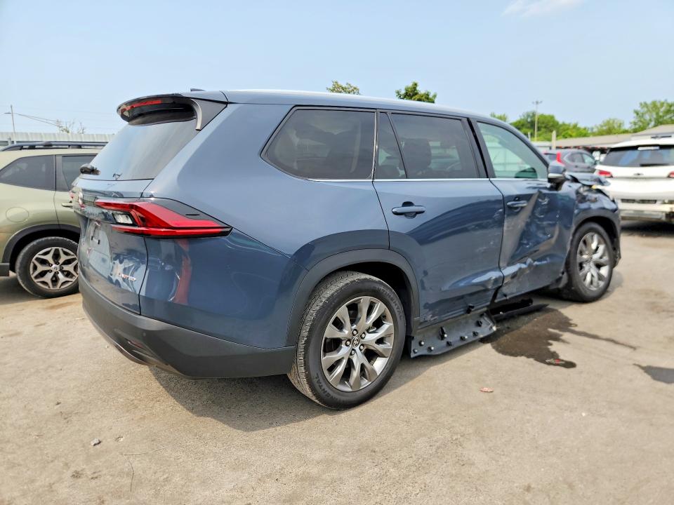 Photo 3 from auction – 2025 TOYOTA GRAND HIGHLANDER with VIN 5TDAAAA50SS028513