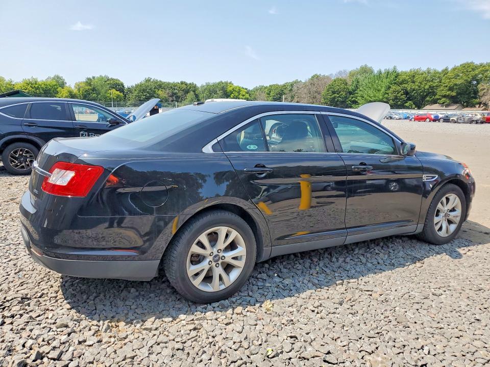 Photo 3 from auction – 2011 FORD TAURUS with VIN 1FAHP2EW7BG188717