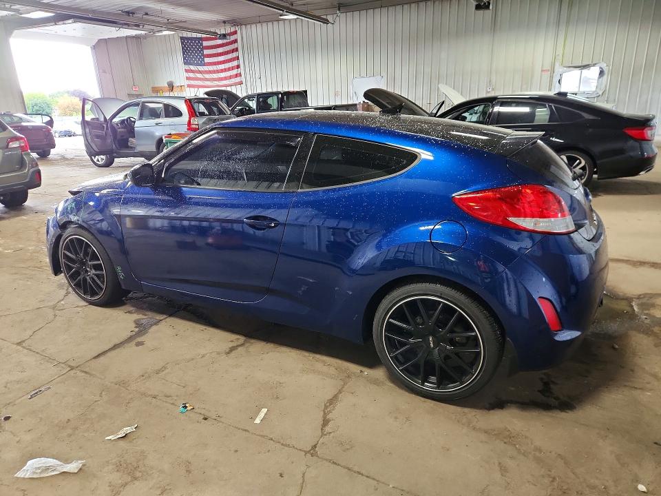 Photo 2 from auction – 2017 HYUNDAI VELOSTER with VIN KMHTC6AD7HU324359